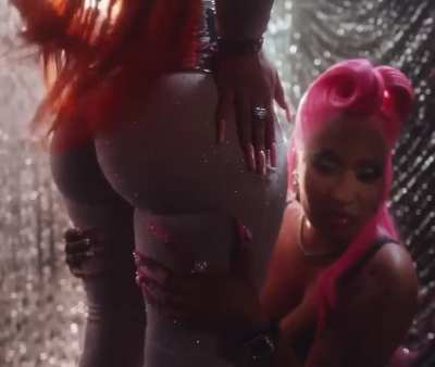 When Nicki ol freaky self had prime Ice Spice booty in her clutches lol