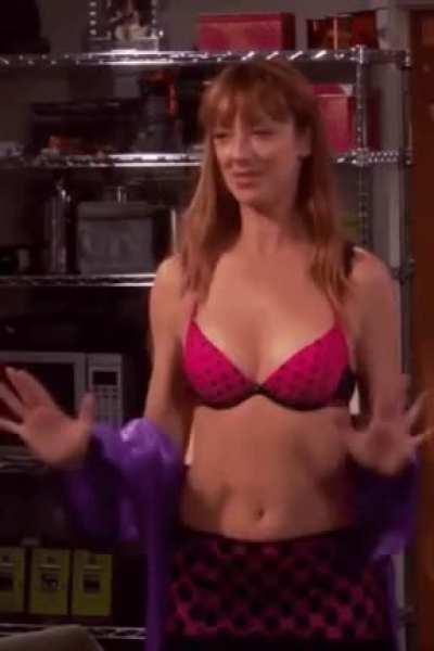 Judy Greer Big Bang Theory Porn - ðŸ”¥ Judy Greer in TBBT ðŸ’€ : Celebhub || [dd] redd.tube