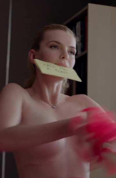 Betty Gilpin