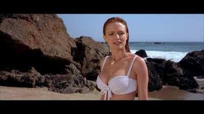 Heather Graham in Austin Powers