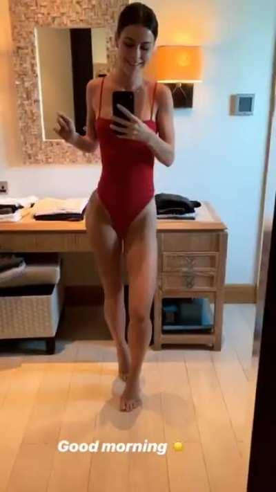 Leni in Red Swimsuit 😘