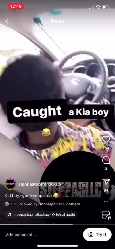 They got a Kia boy hostage 😂