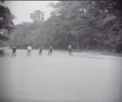 Roller skating in the 1920s