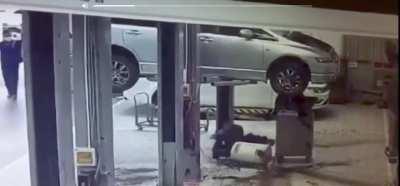 WCGW trying to fix the oil machine