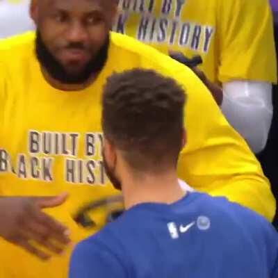 Bron had to pause the interview for Steph 🤝😄 Wait!! did he just say that that’s his all star? 👀