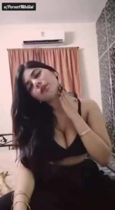 Mumbai Girl Striping On Cam [ Full video link in Comments ] Need More v otes to post more premium contents !