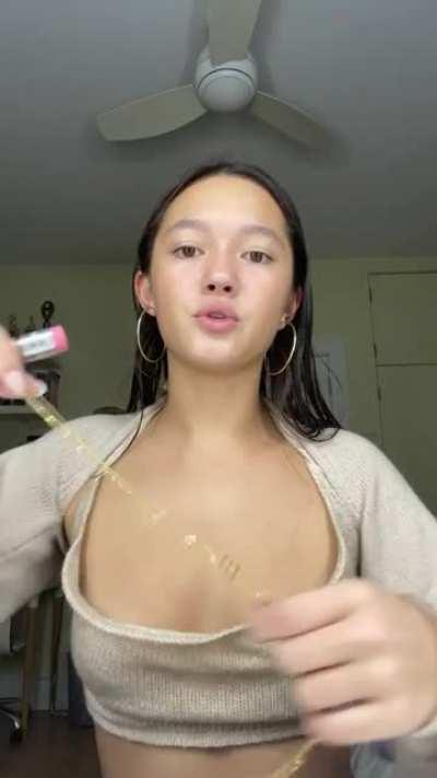 Lily Chee new IG Live