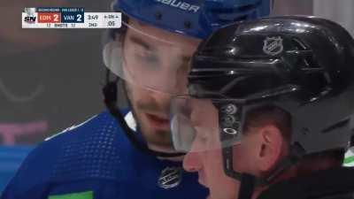 [EDM vs VAN] Hughes forced to sit due to him bleeding after McDavid's stick hits him in the face