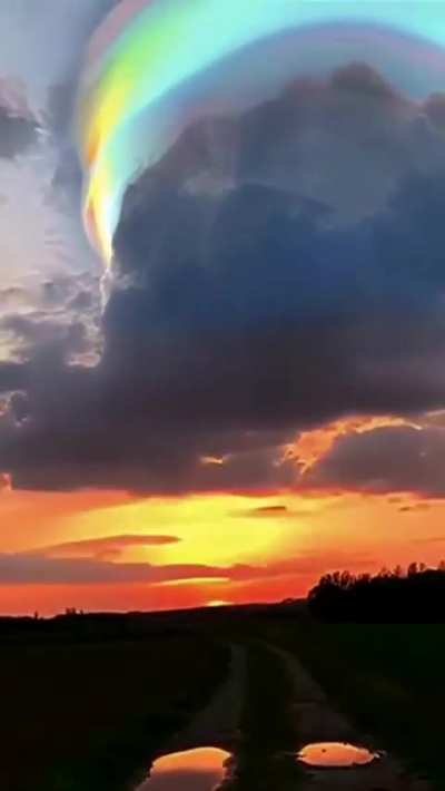 This big rainbow cloud