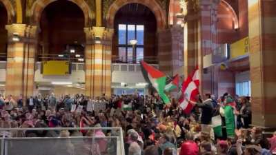 A demonstration was held in Amsterdam for Palestine and Lebanon against the Israeli occupation’s aggression.