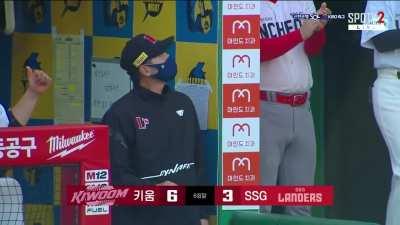 SSG Landers slugger Choo Shin-soo is here to win