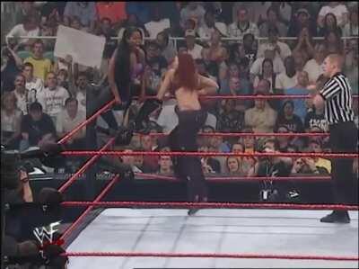 Lita causes Jacqueline crotch pain