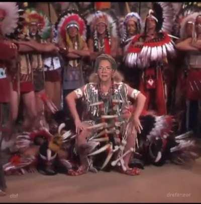 Happy Columbus Day from Elizabeth Warren! 😂😂