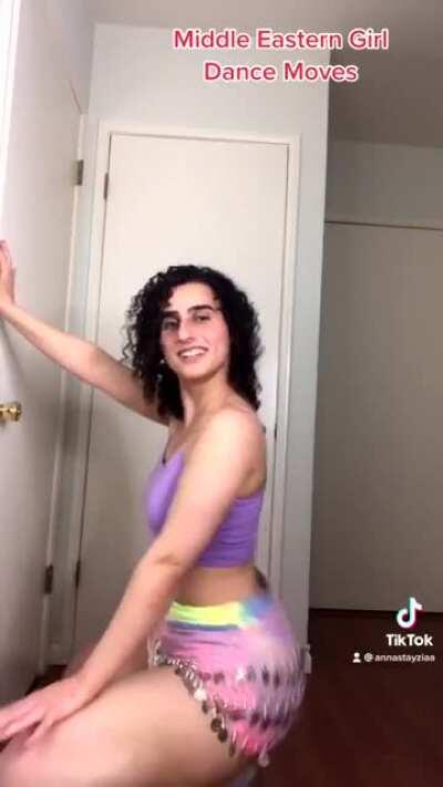 Middle Eastern Girl Dance Moves