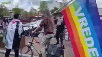 Dutch LGBT supporter denied access to pro-Palestinian rally