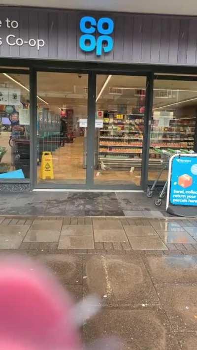 A seagull enters in a shopping mall to eat...