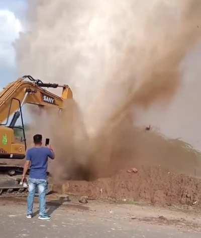 Massive output of water with enough strength to lift an excavator