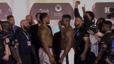 Anthony Joshua vs Francis Ngannou final face off 