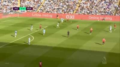 Guardiola ball in full flow when Kyle Walker was off injured against United