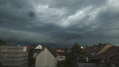 Gewitter im Anmarsch auf Darmstadt (29.06.2021)