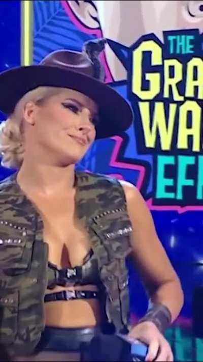 Lacey Evans