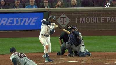 Highlight] Anthony Volpe is picked off after dancing around with Drew Smyly  on the mound. : r/baseball