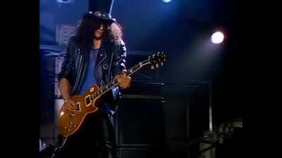 Guns N' Roses - Welcome To The Jungle