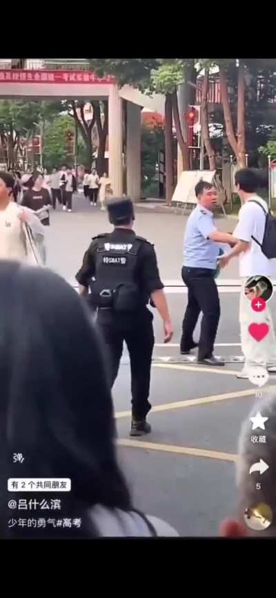 Two students in Suzhou, China, are detained for waving Palestinian flag