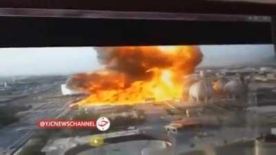 The moment fire started at Tehran's Tondguyan Refinery a few days ago