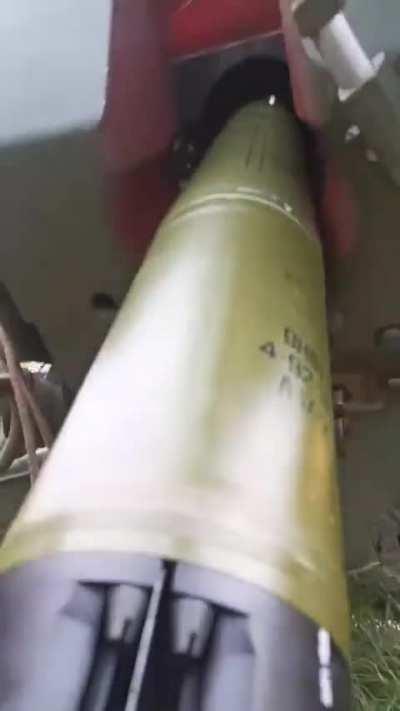 Captured 30F39 Krasnopol 152 mm guided projectile fired by the crew of the Ukrainian 2A65 Msta-B howitzer. (Date unknown)