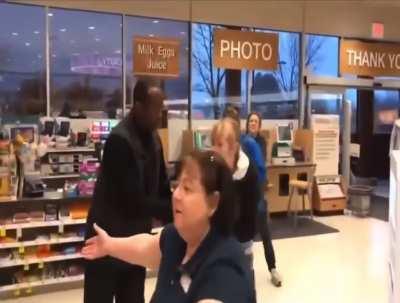 KAREN GOT CAUGHT SHOPLIFTING LOL