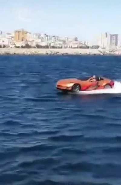 This water car