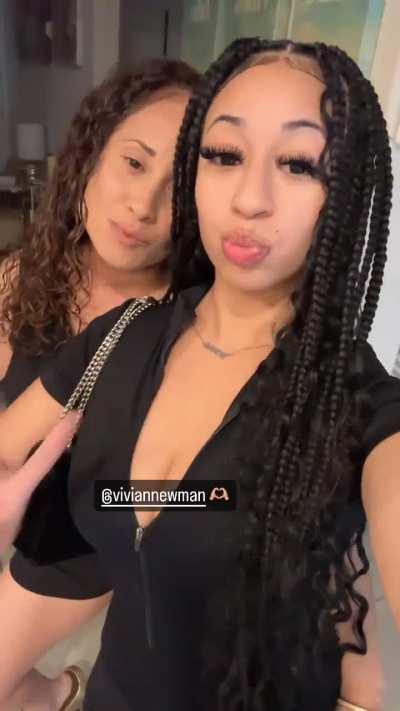 Jaden with her mom Vivianne