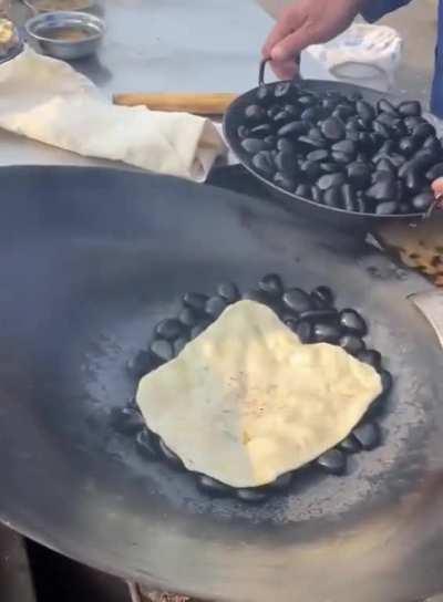 How they make Persian bread Sangak