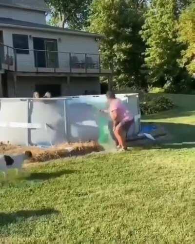 Lady opens the pool only to get washed away