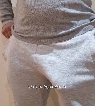 Ever wondered why women love guys in grey sweats? 