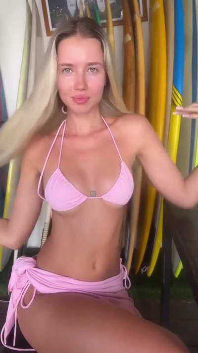 Polina Malinovskaya - Filmed by Some Understandably Giddy Guy In a Pink Bikini and Tiny Mini Skirt (IG Story Clip)