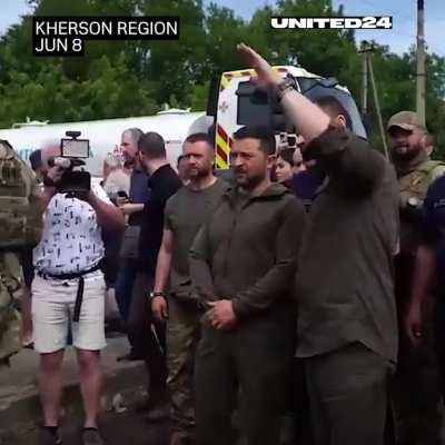 President Zelenskyy arrived in Kherson at the evacuation point for people.