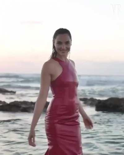 Gal Gadot is insanely hot