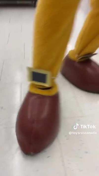 Toys r us tik tok