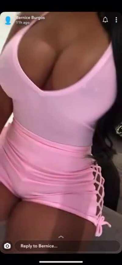 She just makes you wanna violate her tits😫🤤