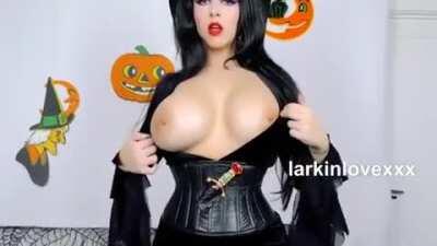 Elvira by Larkin Love [Self][NSFW]