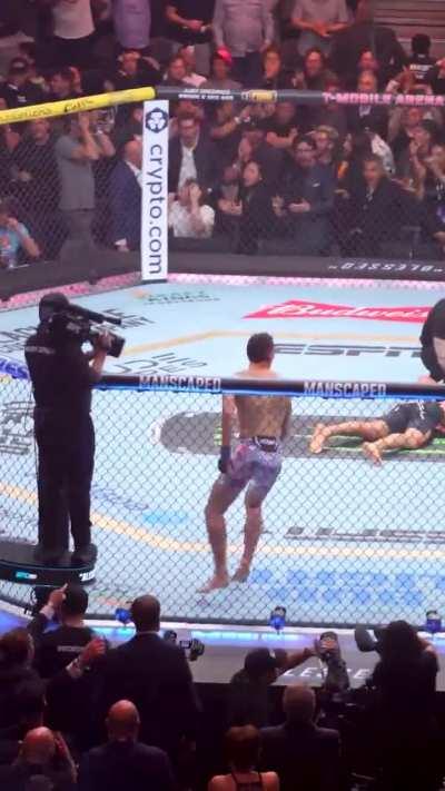 Different angle of that insane Holloway KO