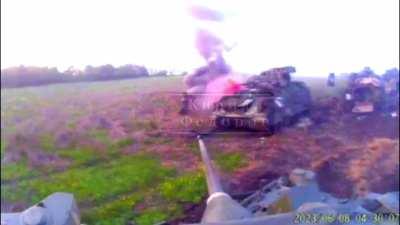 Here is a [UA] Bradley Turret-seat View of one of the Columns being Attacked yesterday, June 8 -- Zaporozhya Front