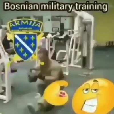 Average slovenian soldier vs Average Bosnian Soldier