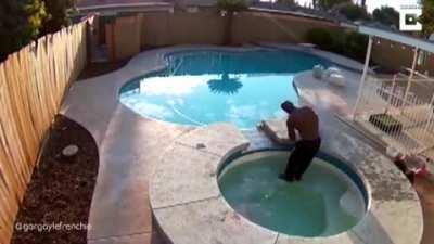 Man saves his puppy from drowning