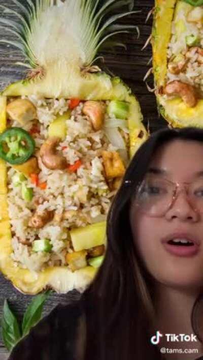 Do ...✍🏻 not ...✍🏻 order ...✍🏻 the pineapple ...✍🏻 fried ...✍🏻 rice ...✍🏻