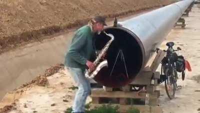 Big Pipe + Groovy Sax = Pretty Cool Sh1t!