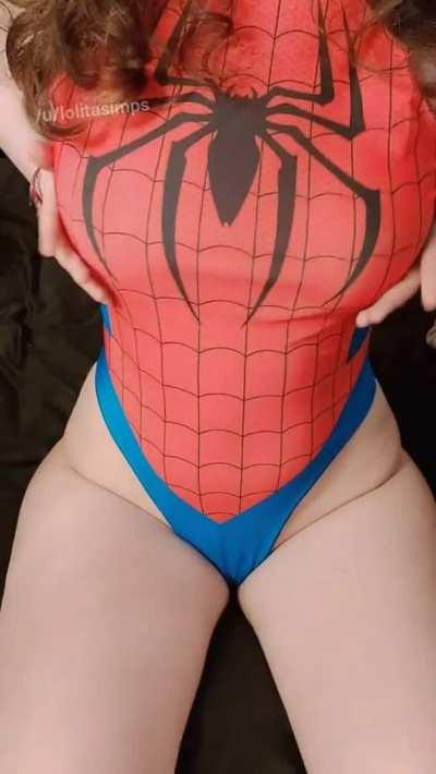 Alternate universe female Spiderman (lolitasimps) [Spiderman]