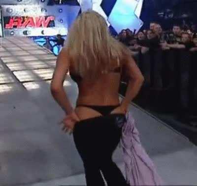 Trish Stratus